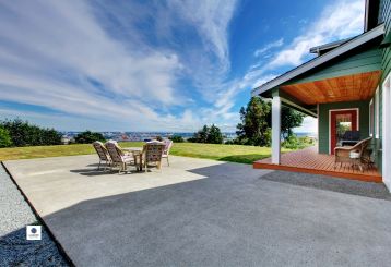 House with lovely new backyard patio